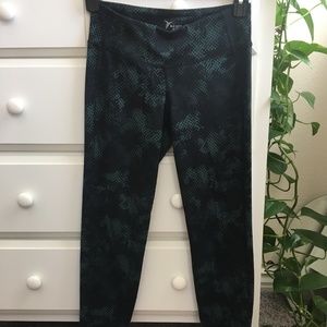 Army green pattern leggings